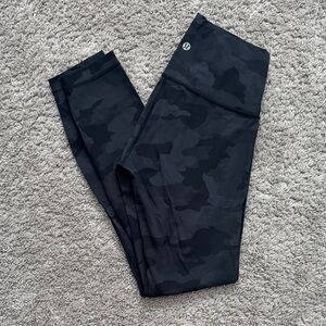 Lululemon size 4 camo Leggings
